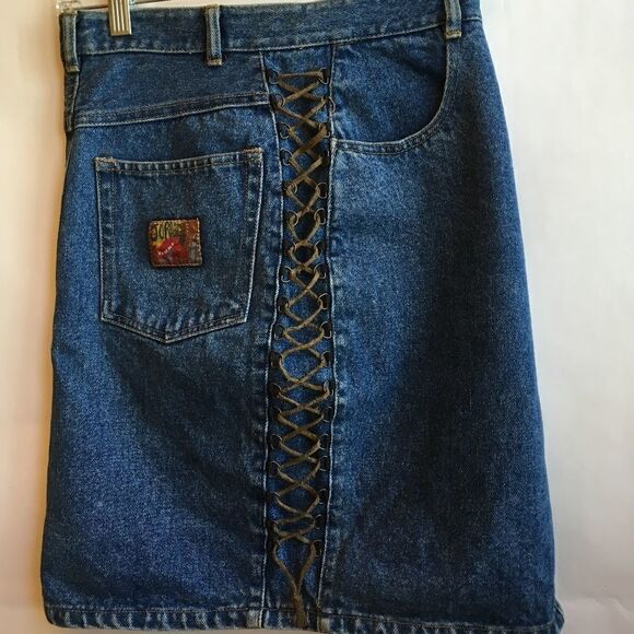 VINTAGE JORDACHE JEAN SKIRT WITH LEATHER LACING - Picture 4 of 8